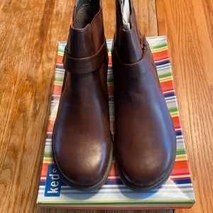 Keds Graham Brown Ankle Boot with elastic inserts and Velcro closure size 8M
